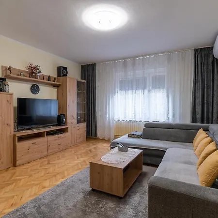 Cosy House - Base Marburg