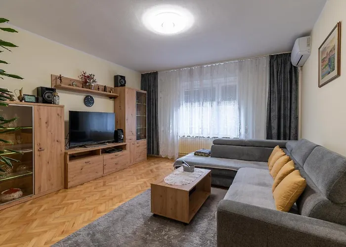 Cosy House - Base Marburg