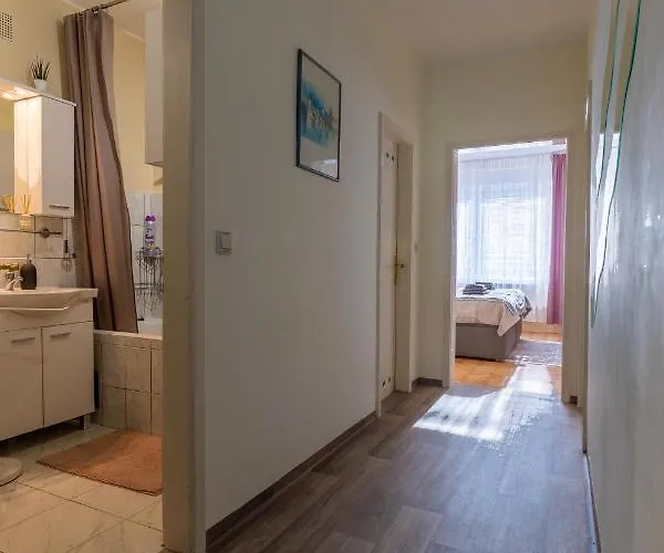 Cosy House - Base * Maribor